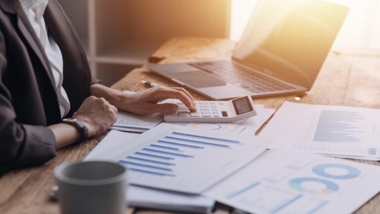 Kavan Choksi / カヴァン・ チョクシ Discusses Tips for Managing Education Debt Effectively Kavan Choksi